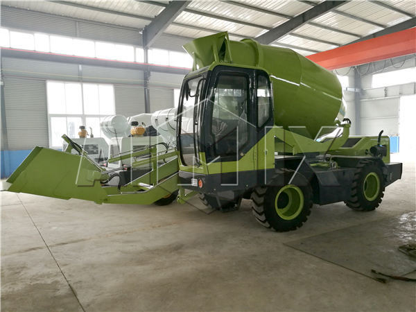 mobile self loading concrete mixer